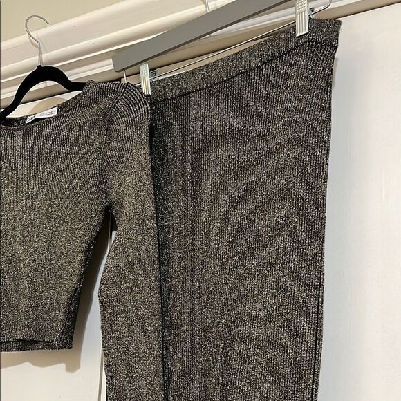 Zara Women’s Black and Gold Knit Sweater and Skirt Set - Picture 4 of 8